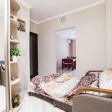 Apartamento Lviv Land Exterior foto