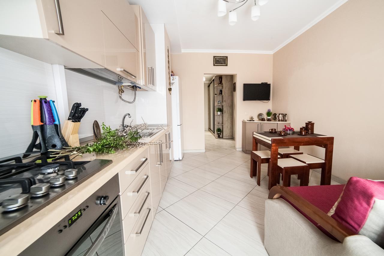 Apartamento Lviv Land Exterior foto