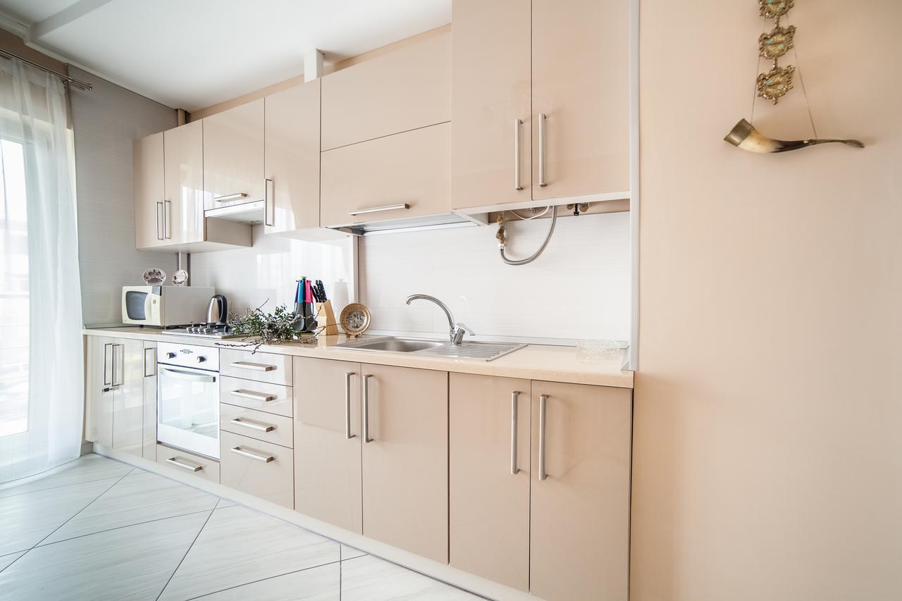 Apartamento Lviv Land Exterior foto
