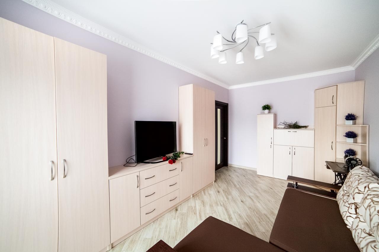 Apartamento Lviv Land Exterior foto